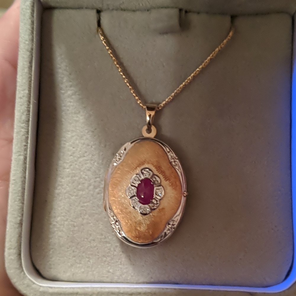 Necklace